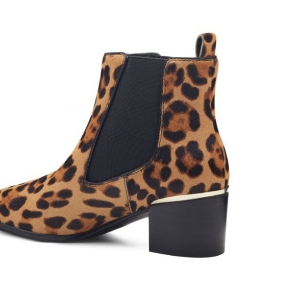 Nine West Leopard Print Genuine Cow Hair Chelsea Boots NWT - Picture 4 of 7
